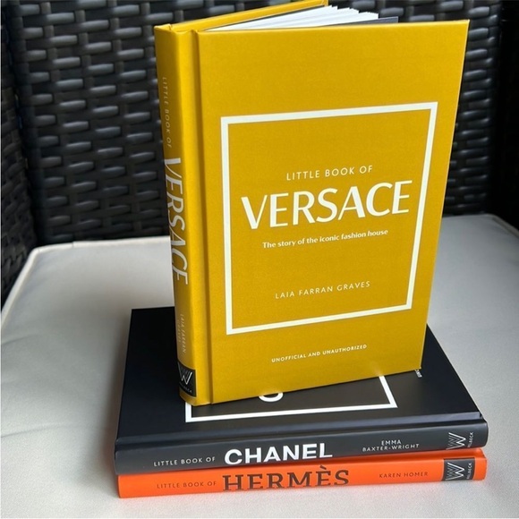 NEW Versace Book of History - Picture 1 of 11